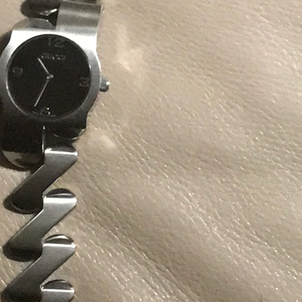 GUCCI Watch - Picture 4 of 8